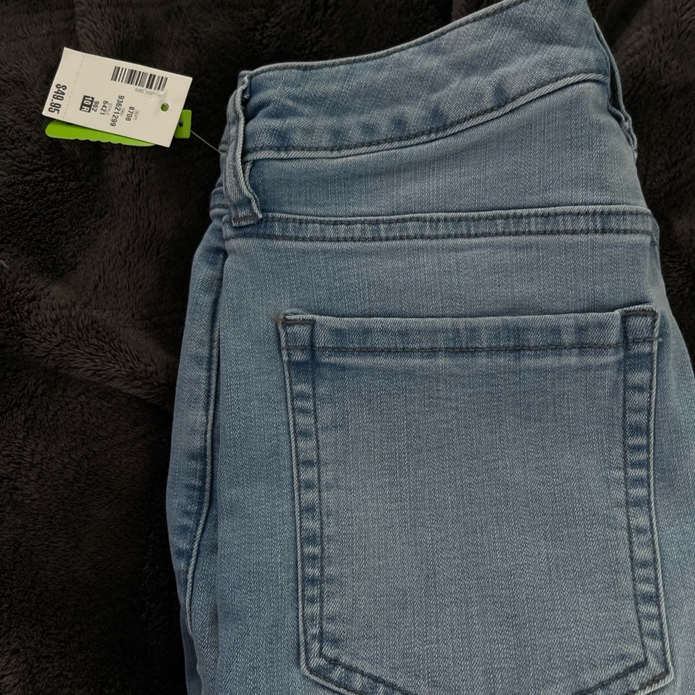 Aeropostale jeans brand new! medium wash.